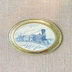 Vintage Barlow Steam Engine Locomotive Brass Scrimshaw Style Belt Buckle USA